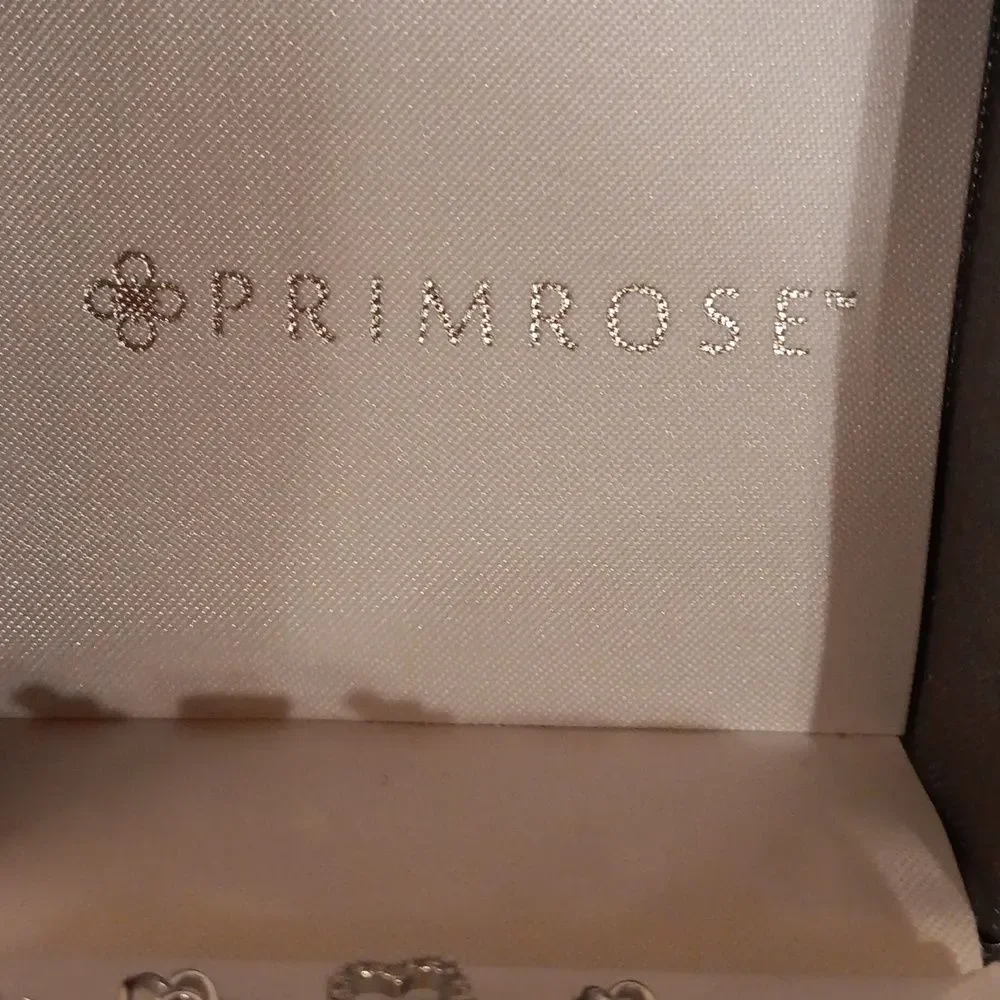 NIB Primrose Earring and Necklace Set